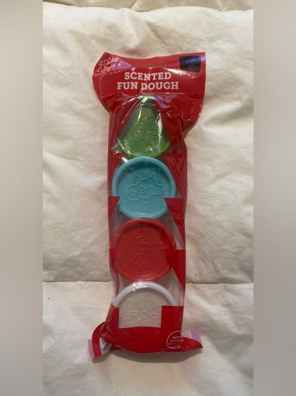 Holiday Style Scented Fun Dough Christmas Play Dough Set